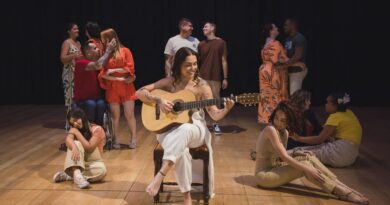 “Eu Quero Ser Livre Com Você”: O novo Clipe de Carol Moura
