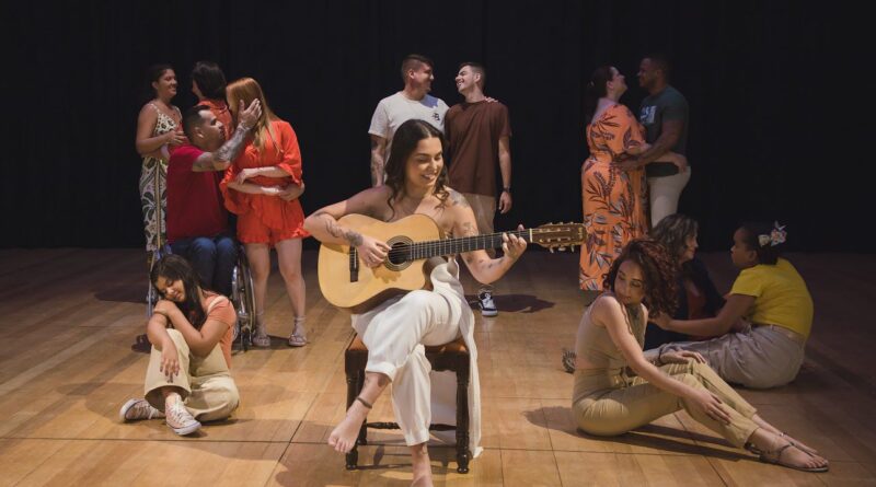 “Eu Quero Ser Livre Com Você”: O novo Clipe de Carol Moura