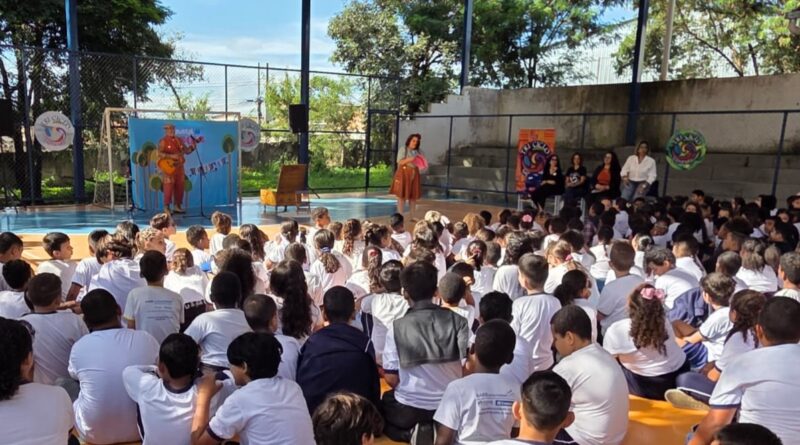 Com o apoio da CBMM Tri Ciclo leva teatro, dança e música a  2 mil crianças  
