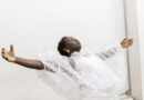 Epiderme Azeviche, espetáculo de dança afro contemporânea celebra a negritude em apresentação no Fliaraxá